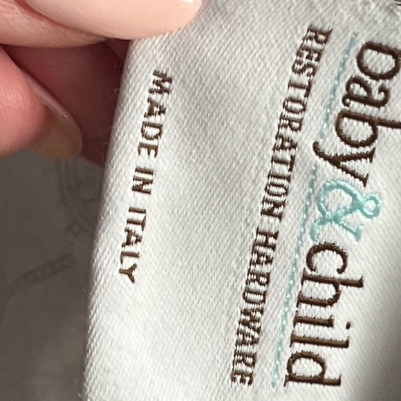 Restoration Hardware Baby & Child Fitted Crib Sheets- Set of 2 - Picture 3 of 5